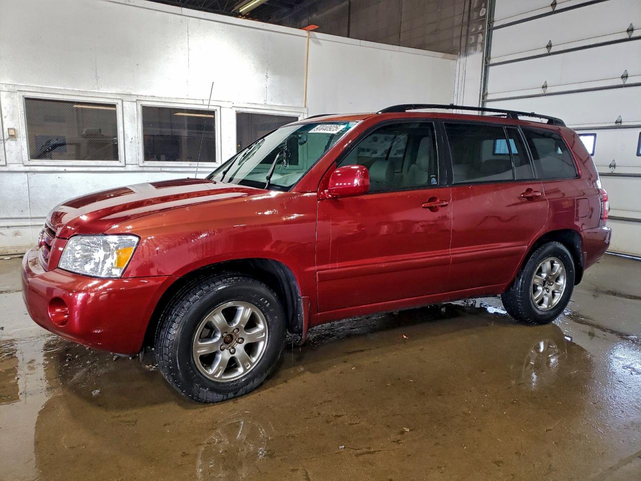 2004 TOYOTA HIGHLANDER