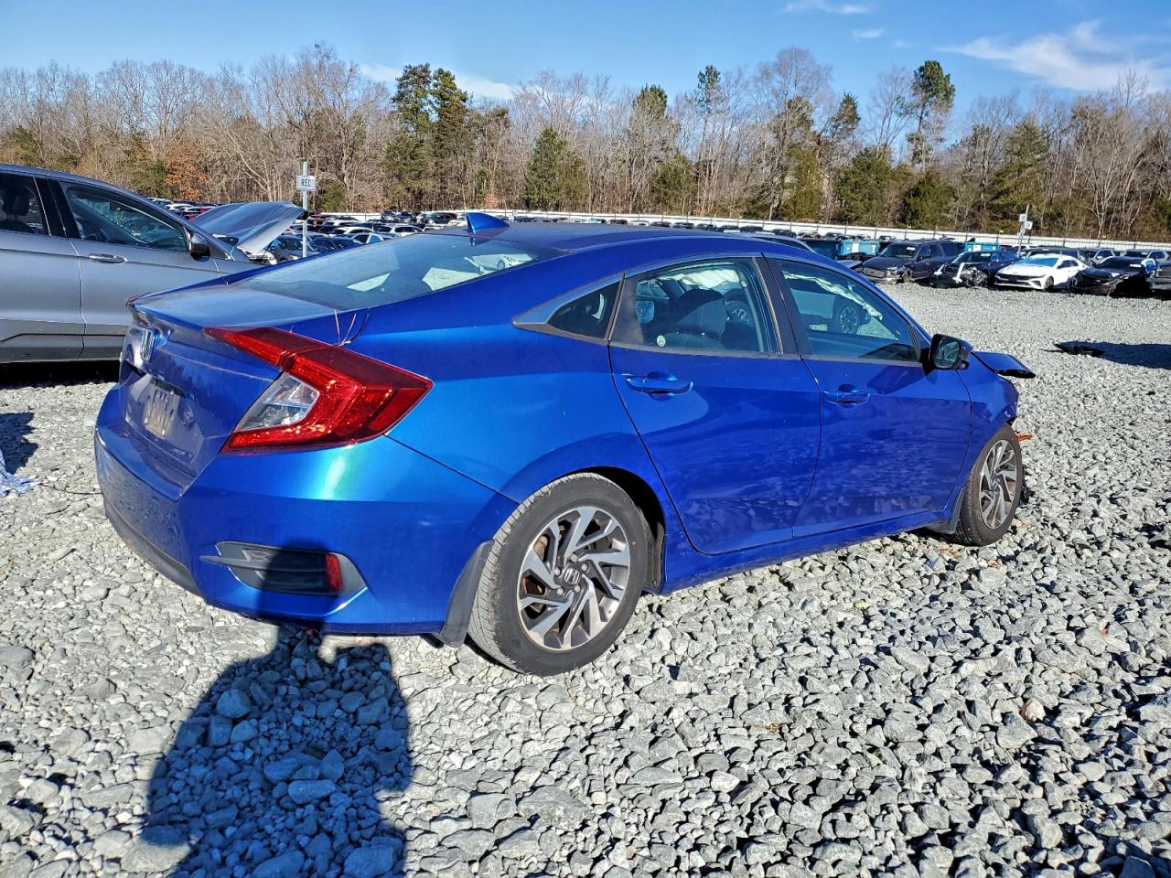 2017 HONDA CIVIC EX photo 3