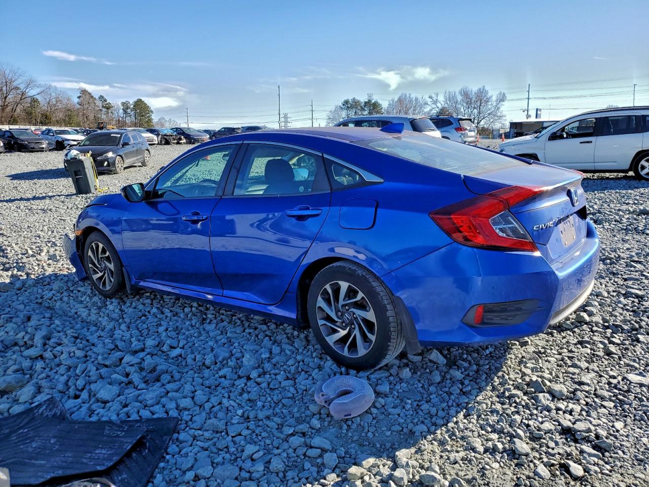 2017 HONDA CIVIC EX photo 2