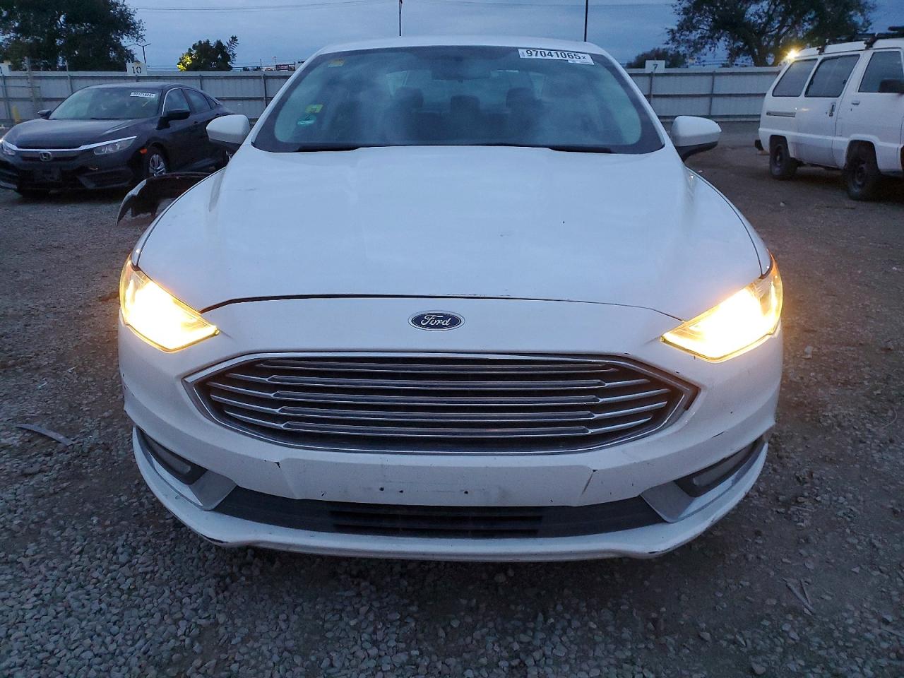 2018 FORD FUSION SE photo 5