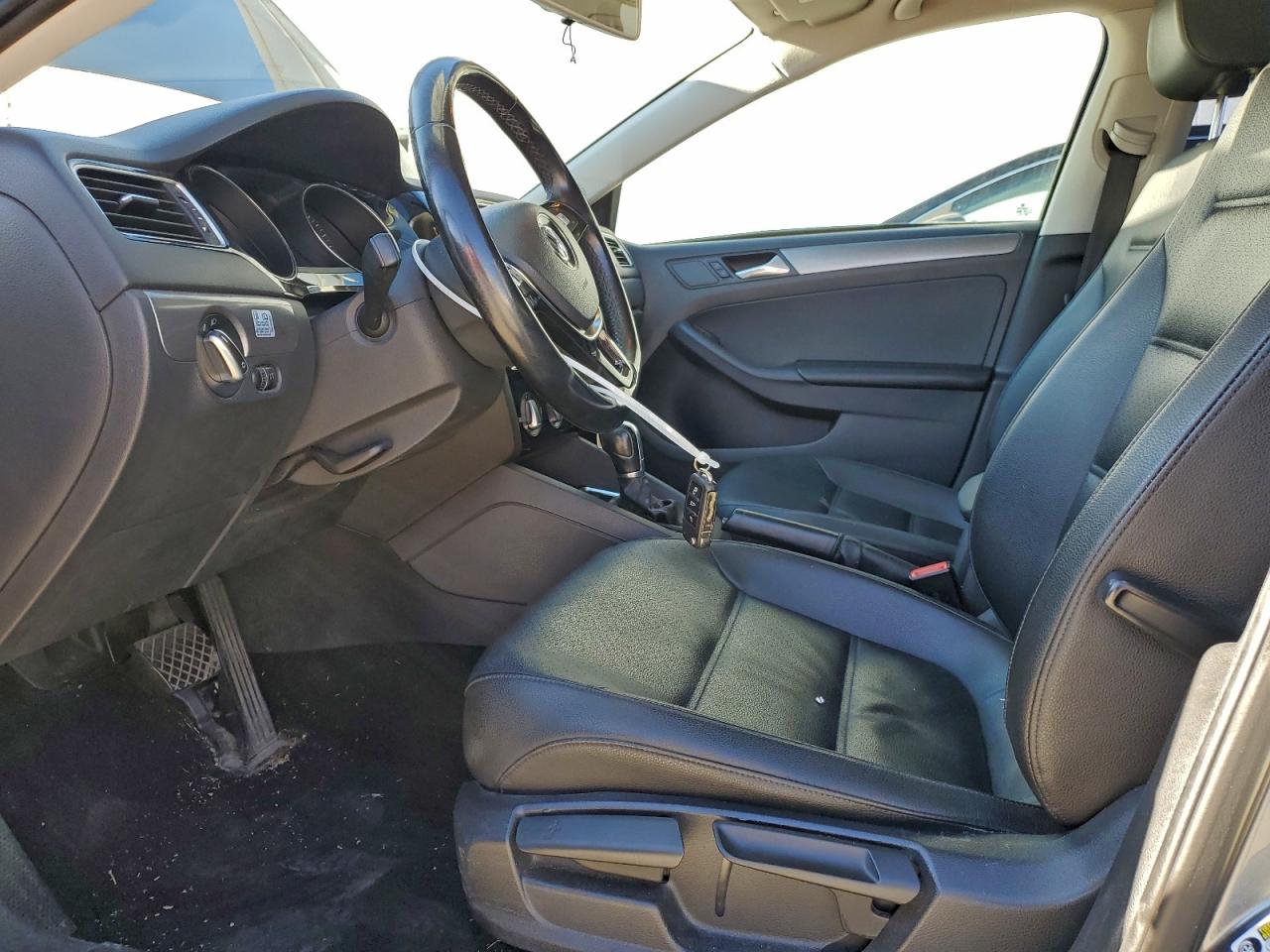2015 VOLKSWAGEN JETTA TDI photo 7