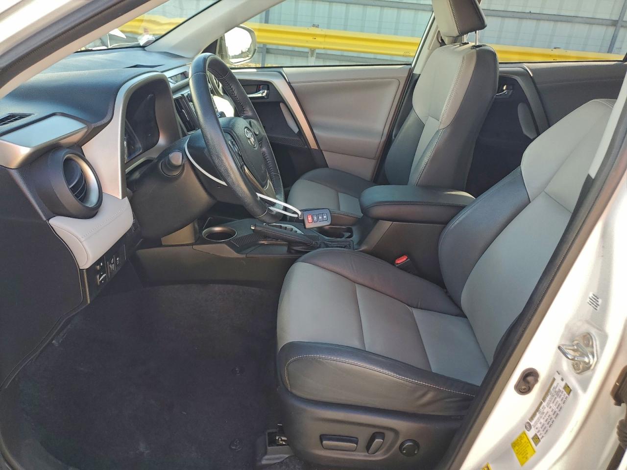 2013 TOYOTA RAV4 LIMITED photo 13