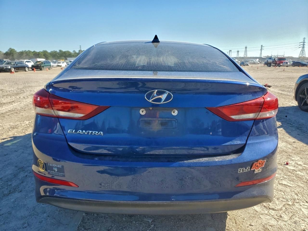 2017 HYUNDAI ELANTRA SE photo 6