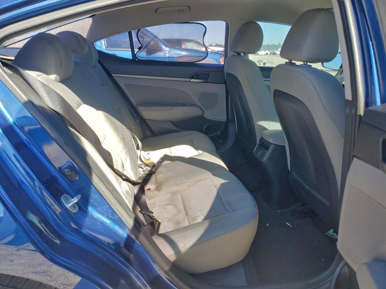 2017 HYUNDAI ELANTRA SE photo 10