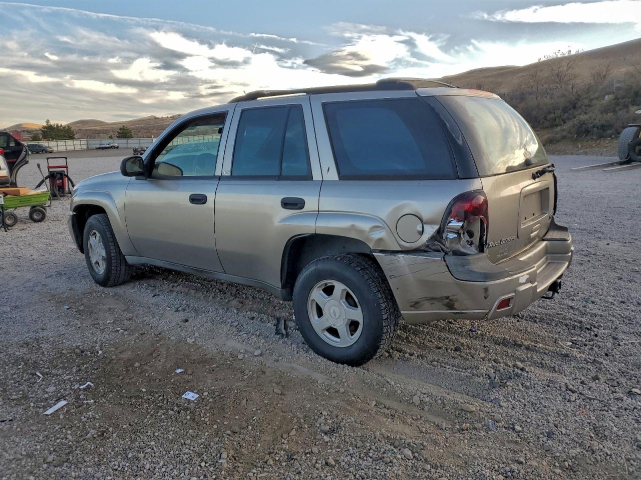 2002 CHEVROLET TRAILBLAZER photo 2