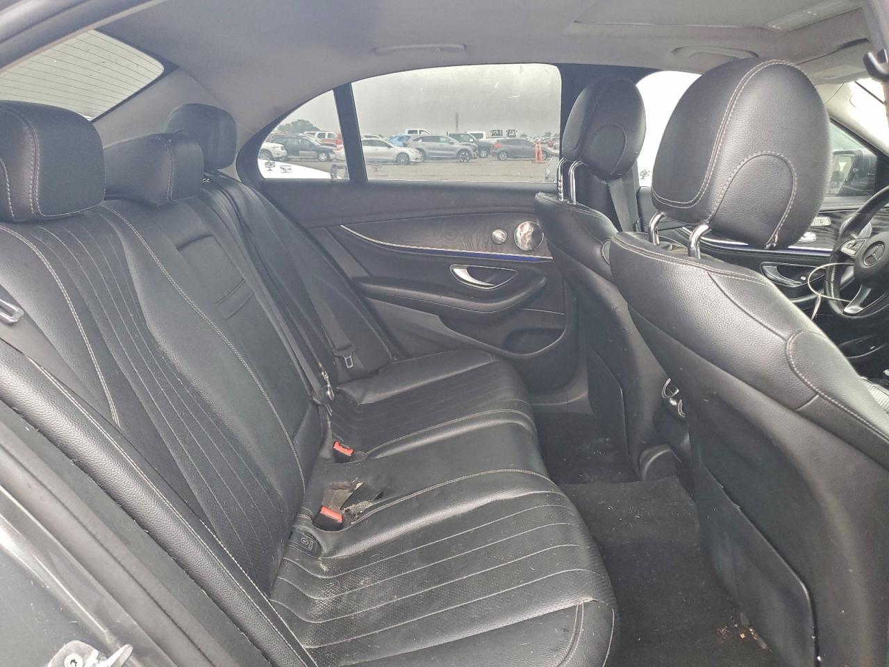 2017 MERCEDES-BENZ E 300 photo 10