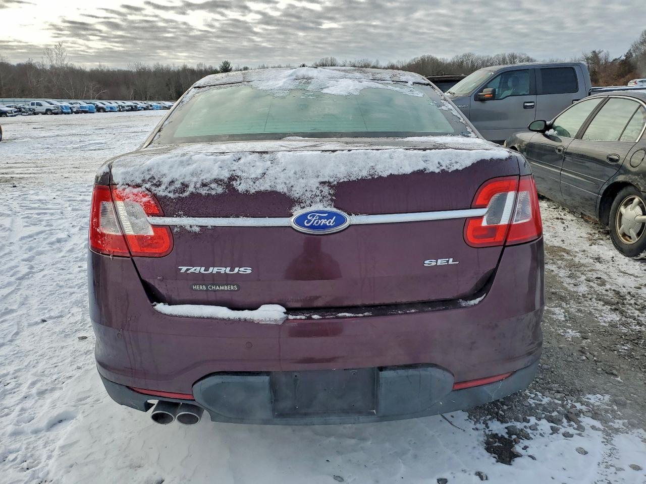 2011 FORD TAURUS SEL photo 11