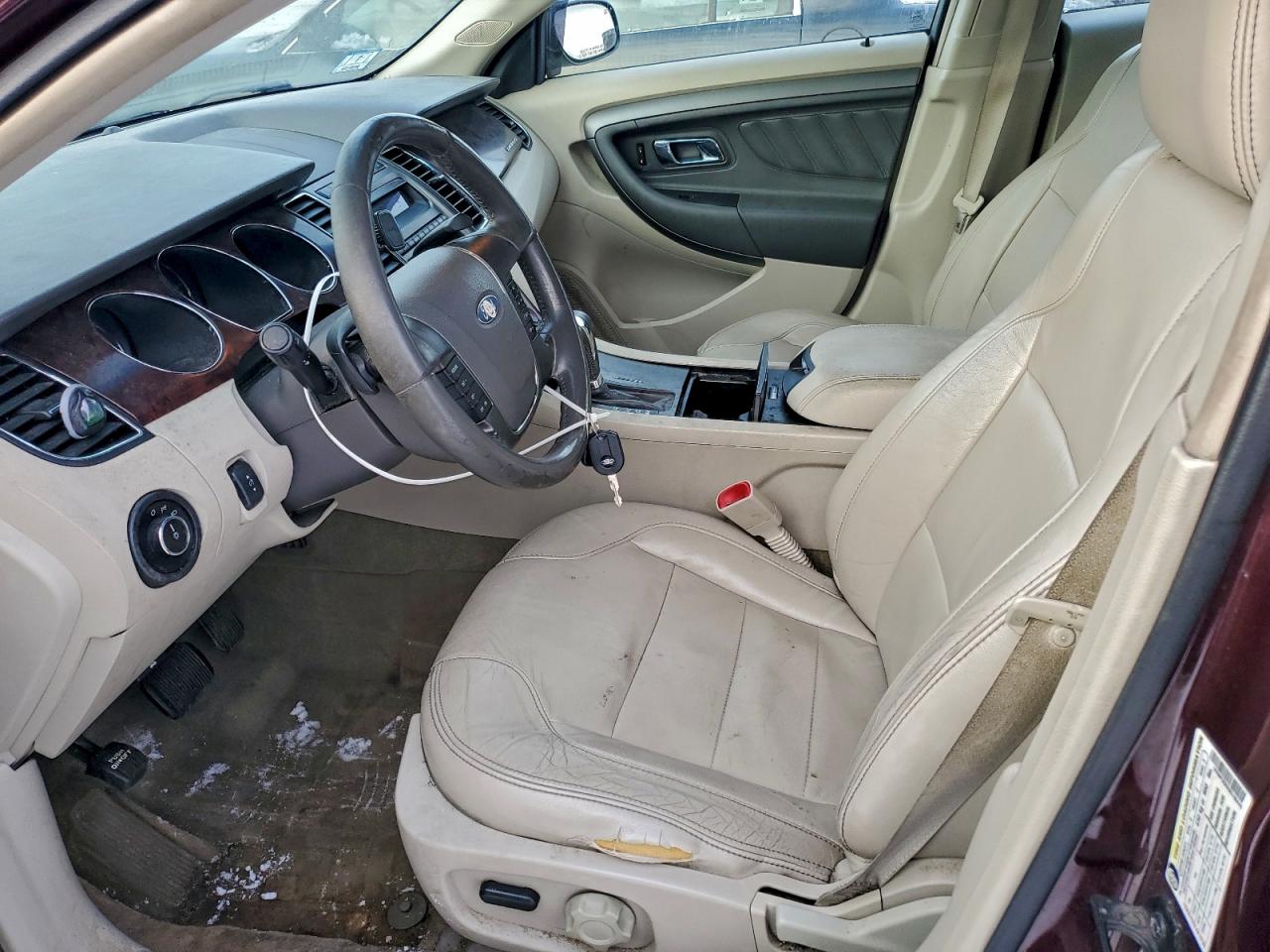2011 FORD TAURUS SEL photo 13