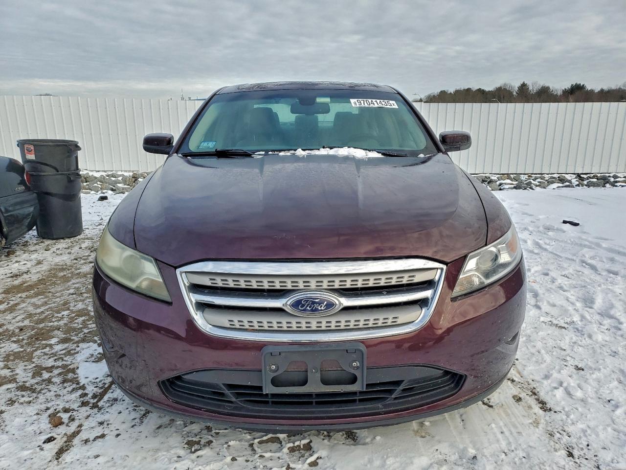 2011 FORD TAURUS SEL photo 9