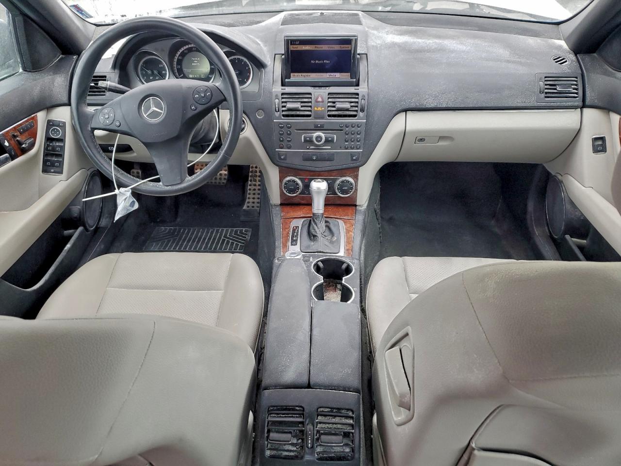2011 MERCEDES-BENZ C 300 photo 15