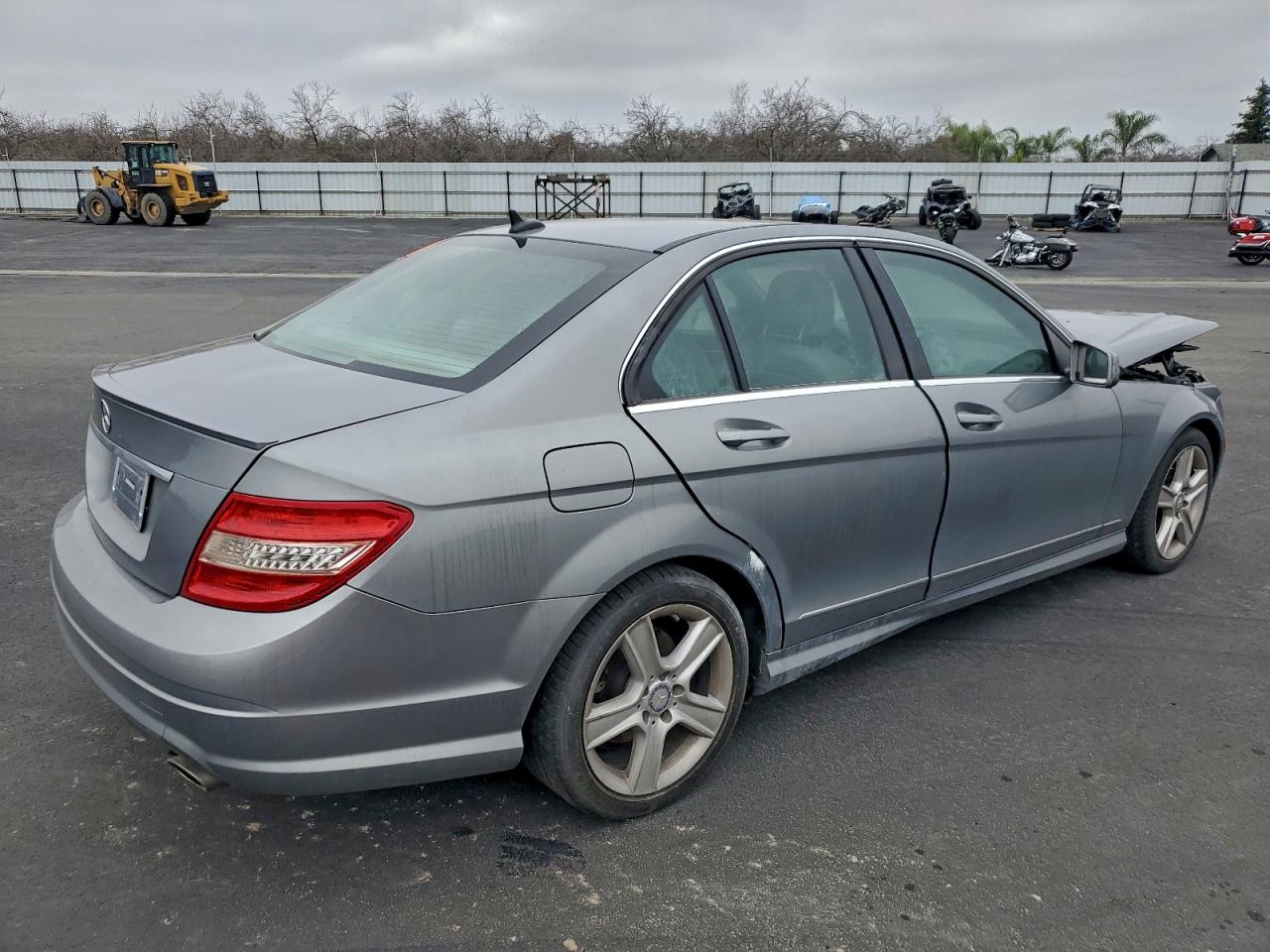 2011 MERCEDES-BENZ C 300 photo 5