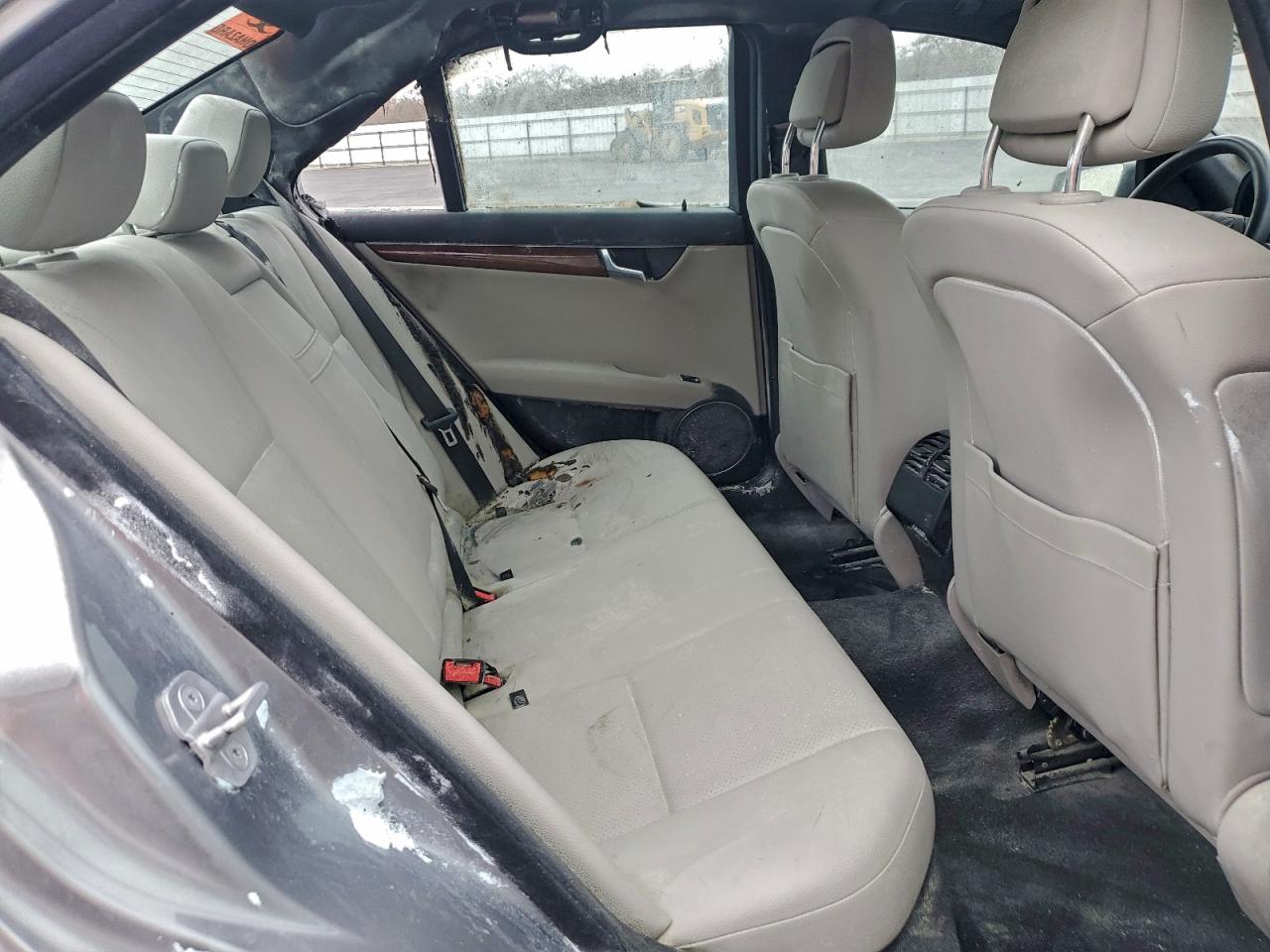 2011 MERCEDES-BENZ C 300 photo 19