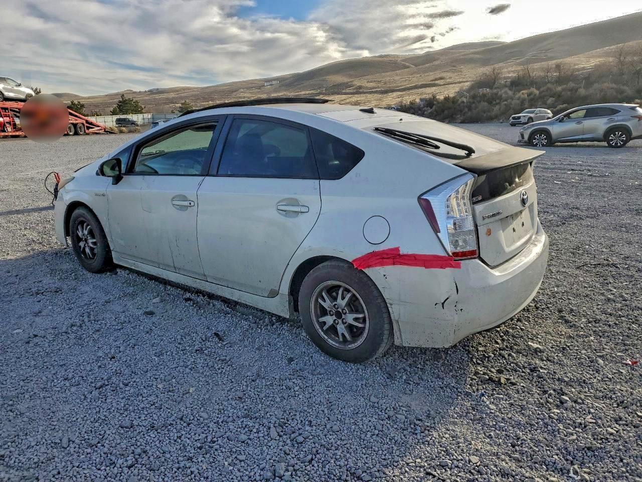 2011 TOYOTA PRIUS photo 3