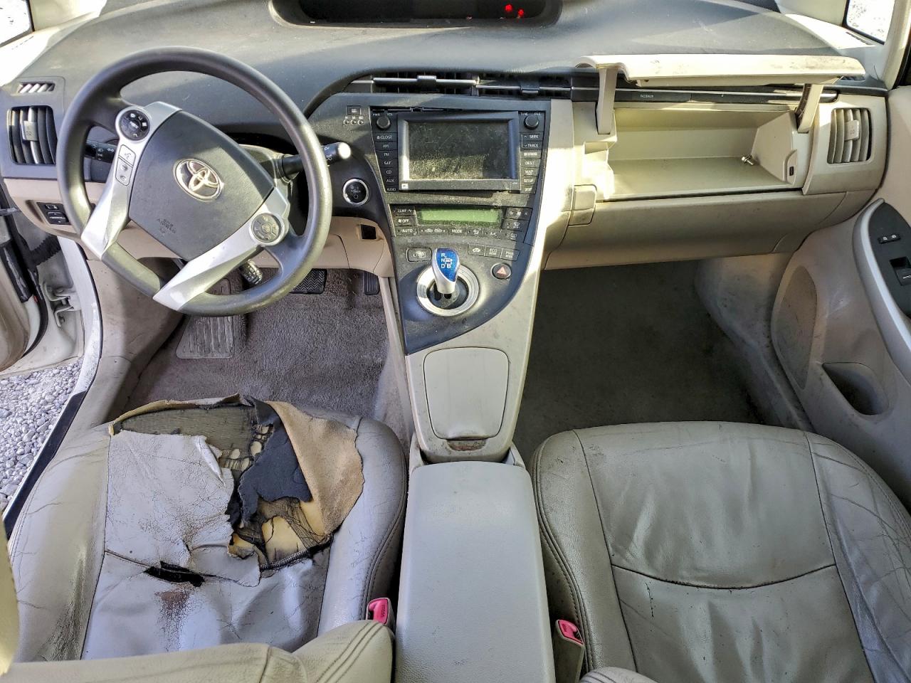 2011 TOYOTA PRIUS photo 15