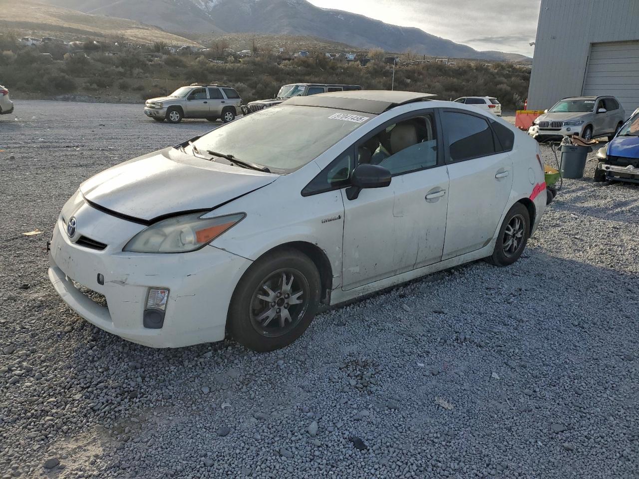 2011 TOYOTA PRIUS