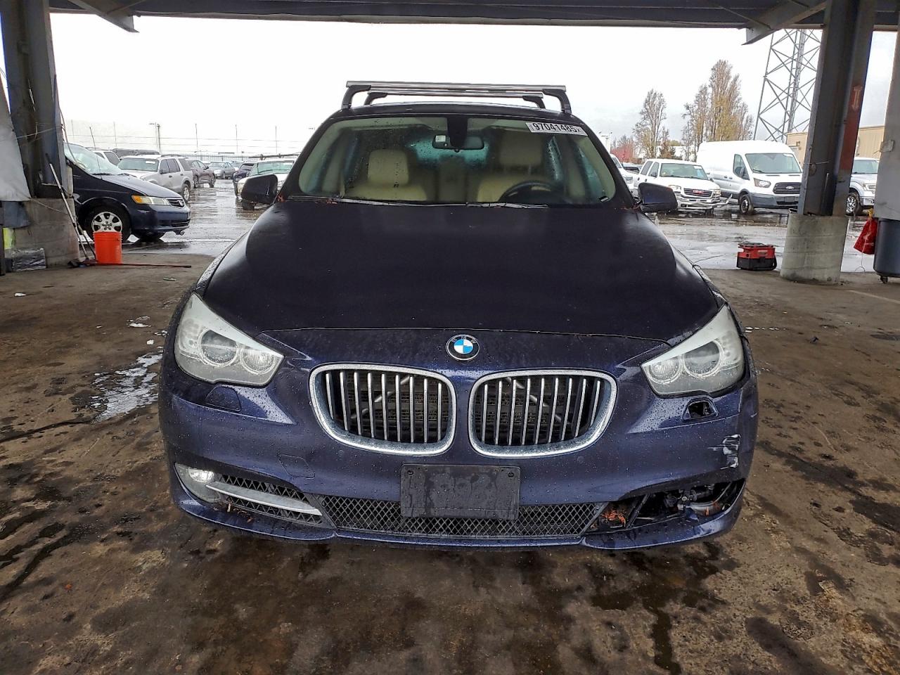 2013 BMW 5 SERIES photo 9