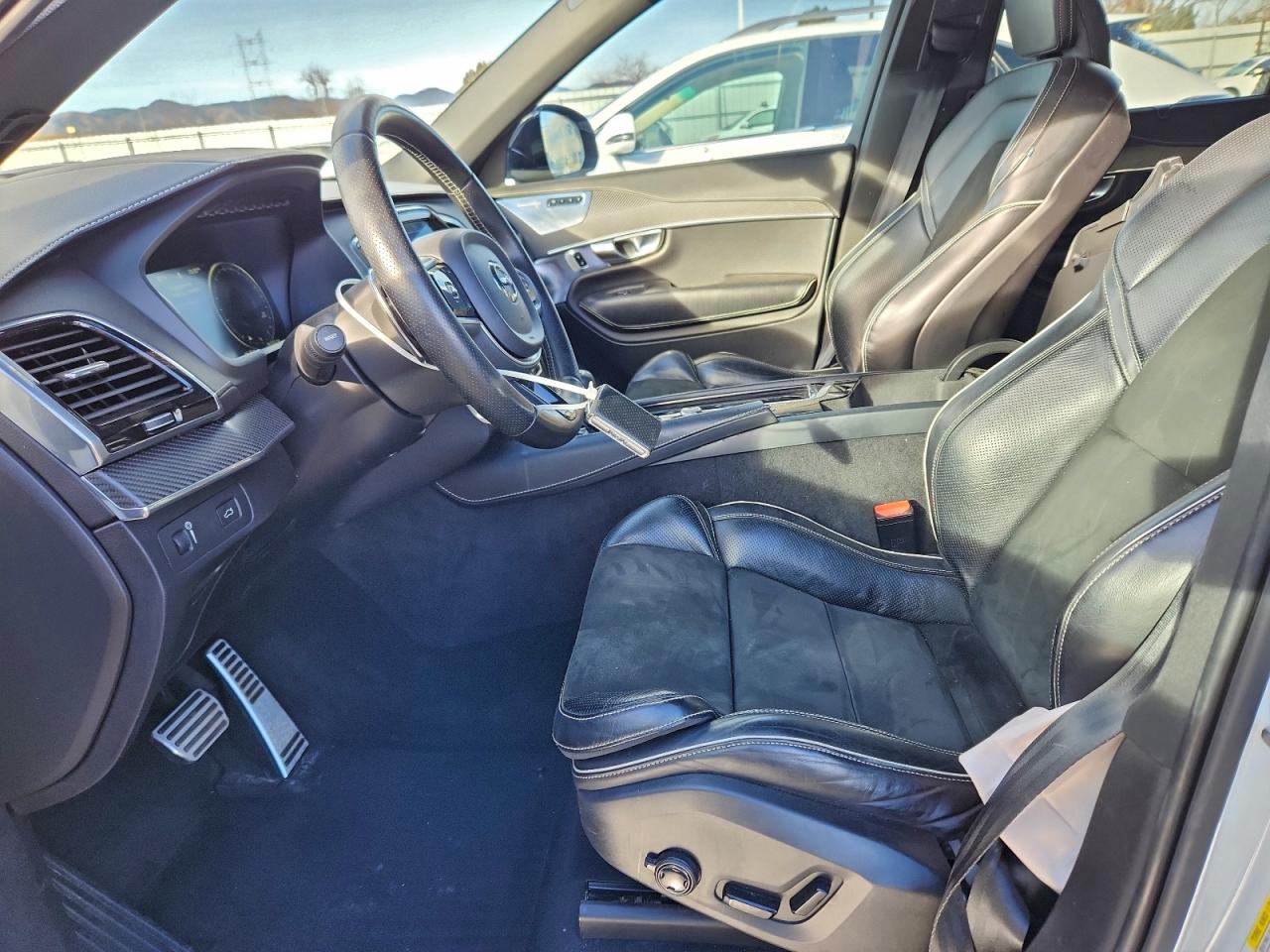 2019 VOLVO XC90 T6 R-DESIGN photo 7