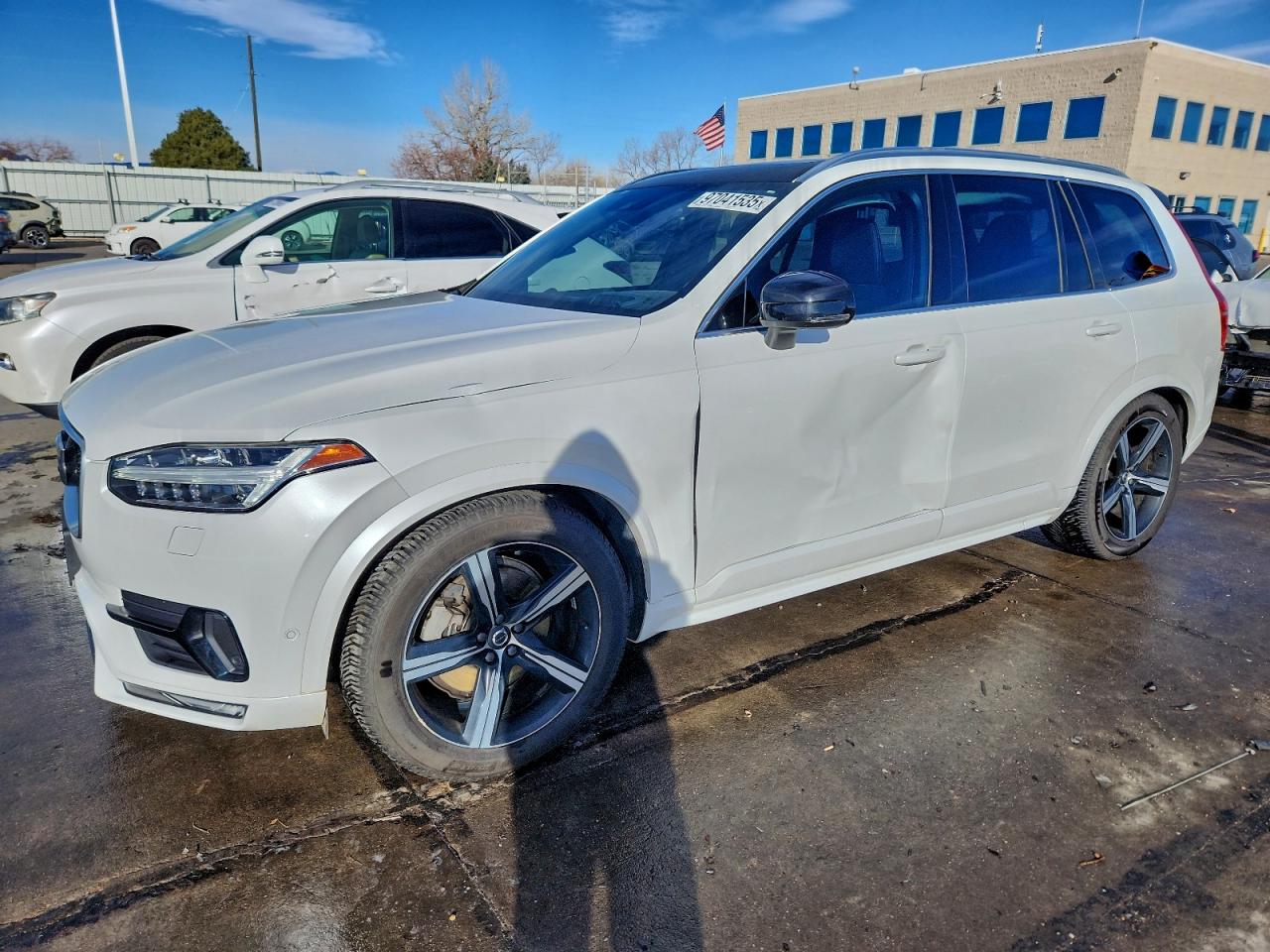 2019 VOLVO XC90