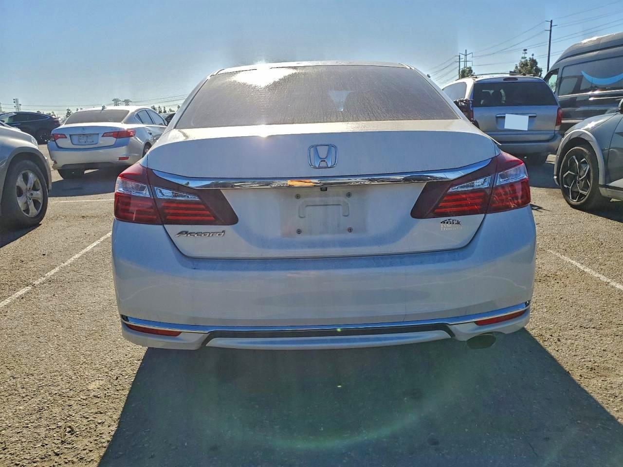 2016 HONDA ACCORD LX photo 6
