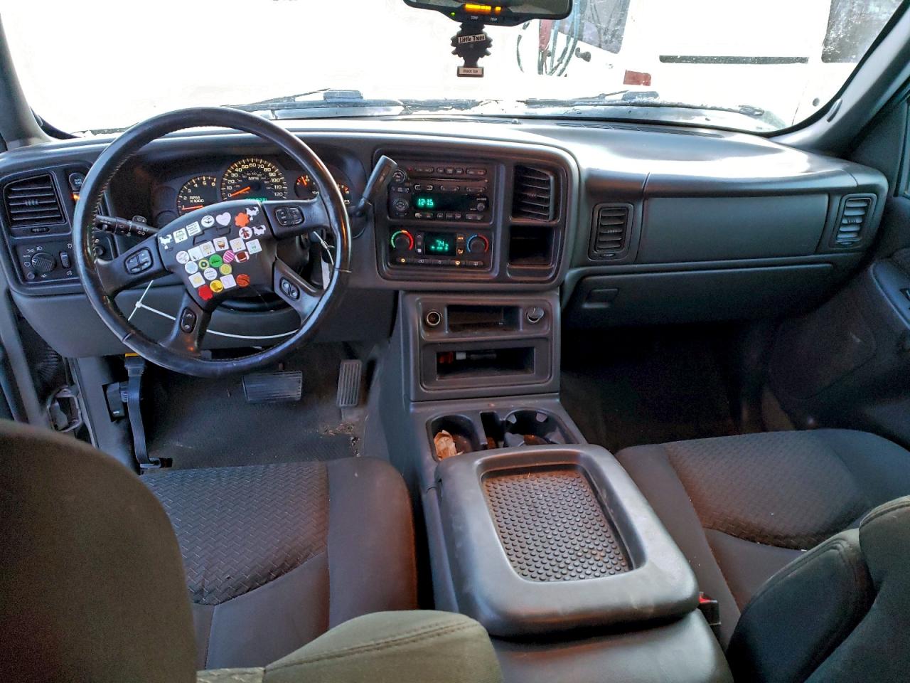 2004 CHEVROLET AVALANCHE K2500 photo 8