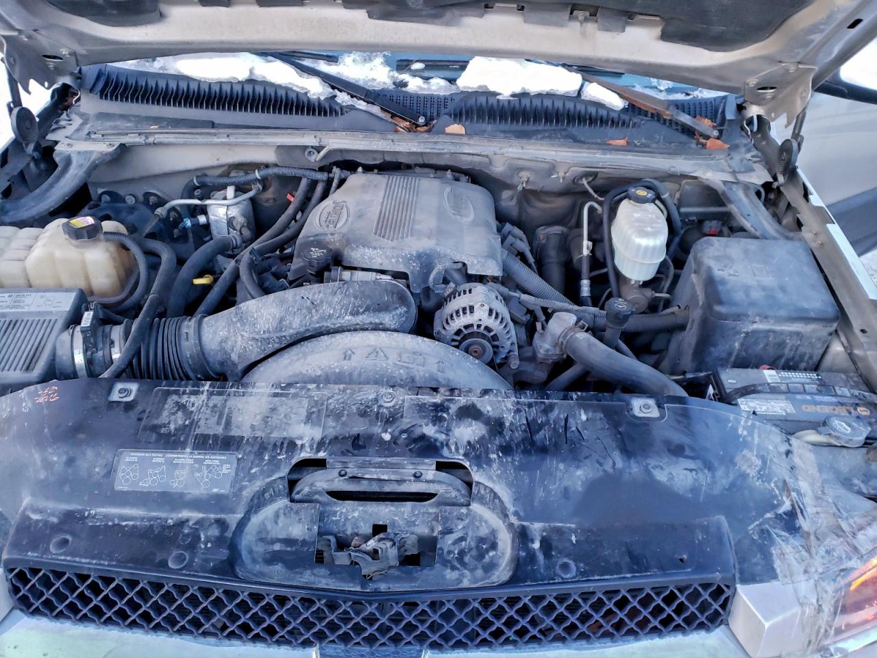 2004 CHEVROLET AVALANCHE K2500 photo 11