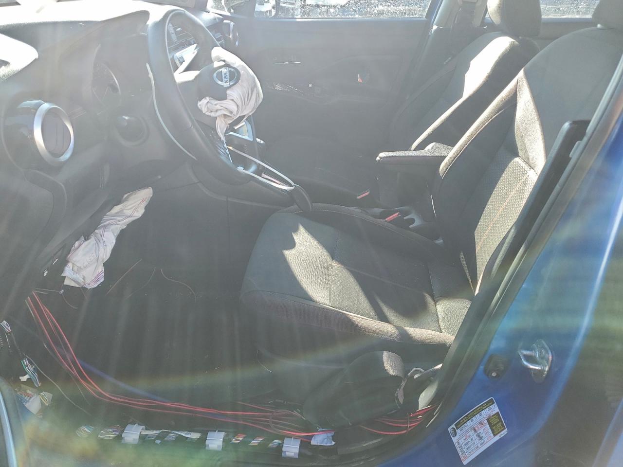 2021 NISSAN VERSA SR photo 19