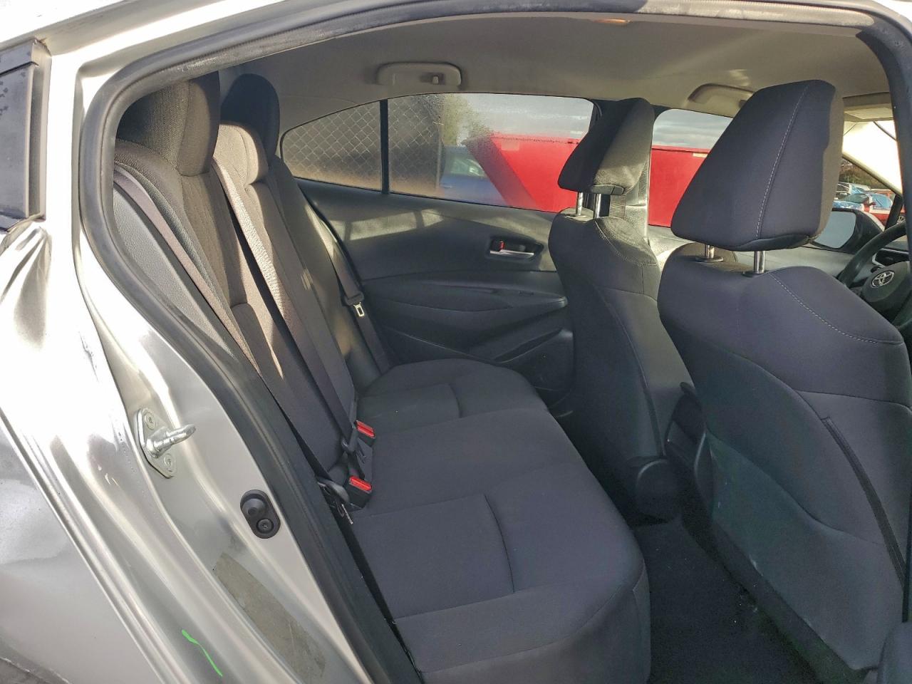 2020 TOYOTA COROLLA LE photo 28