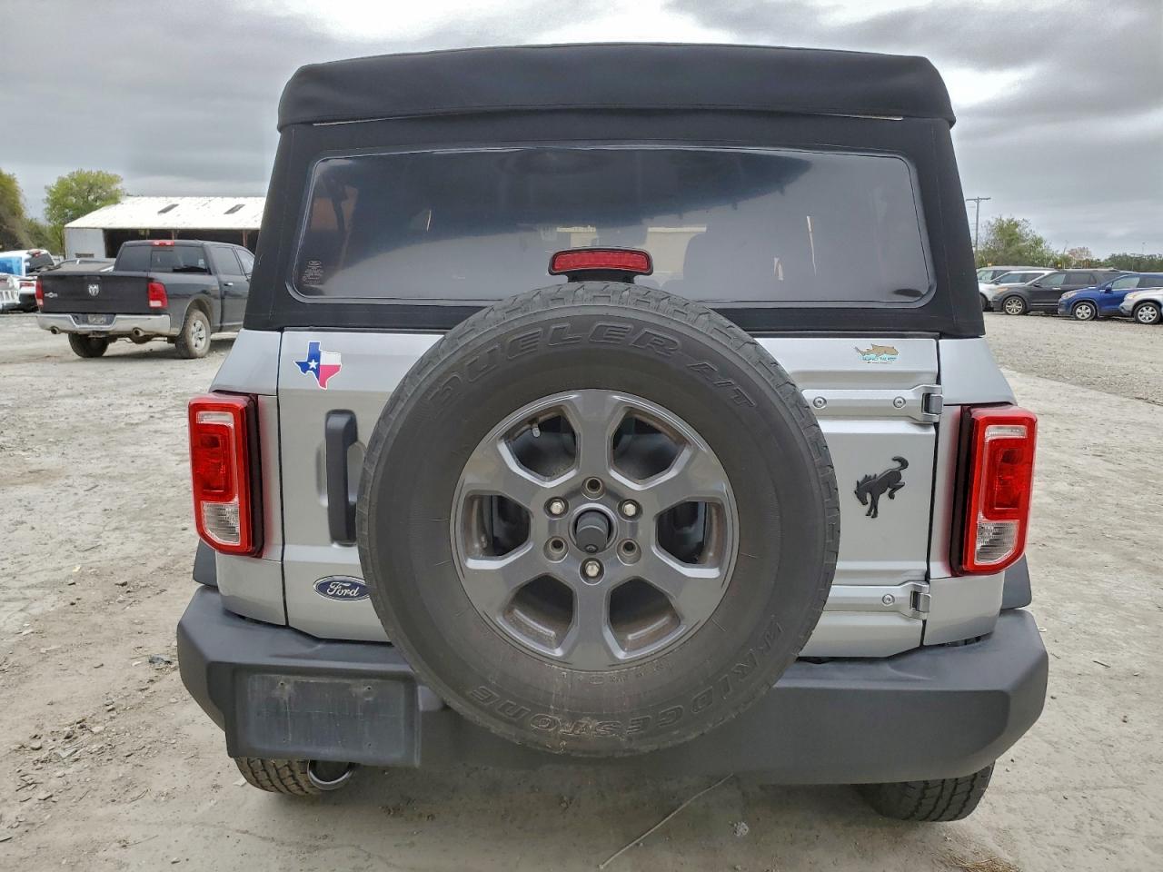 2022 FORD BRONCO BASE photo 11