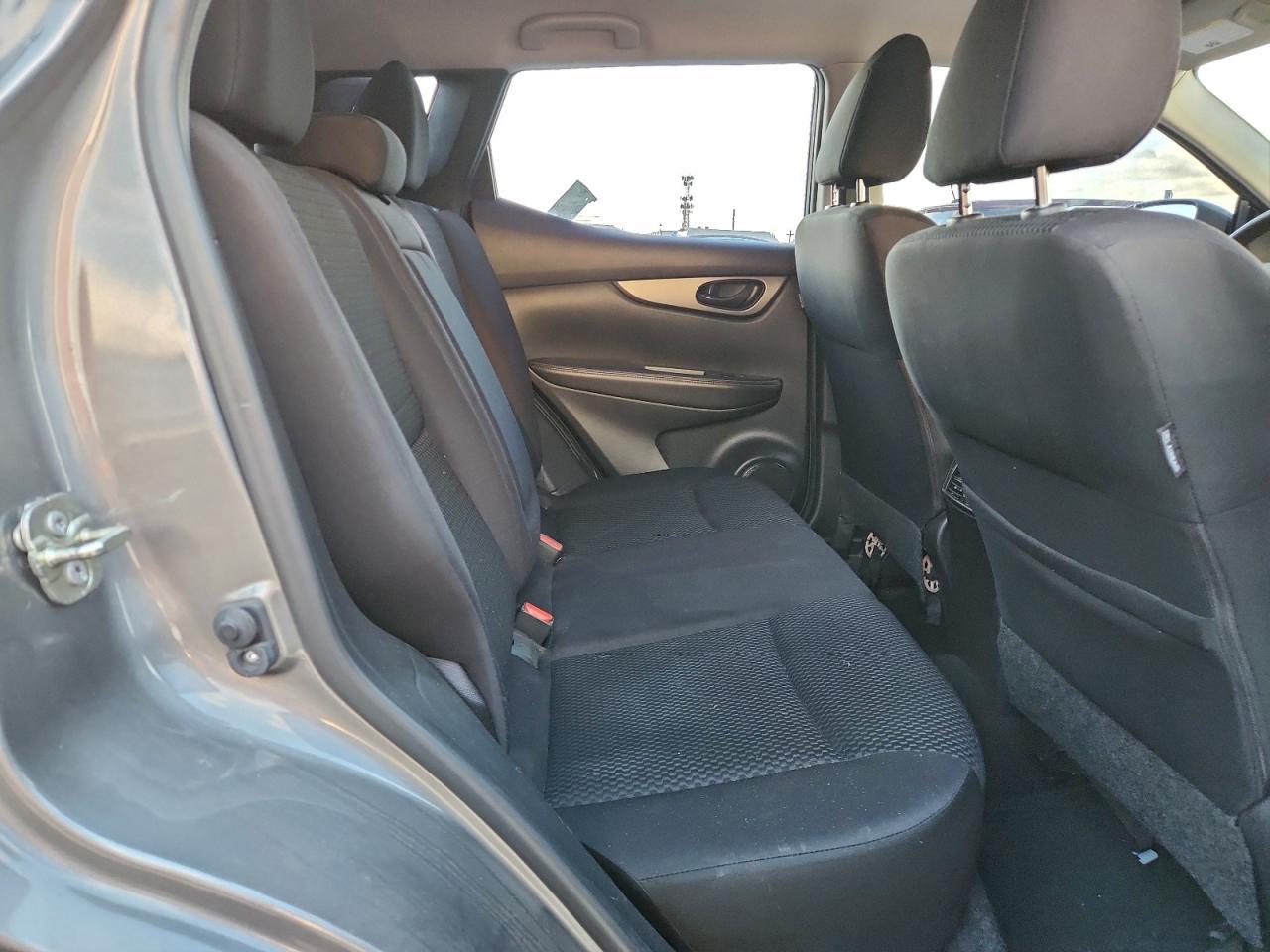 2018 NISSAN ROGUE SPORT S photo 19