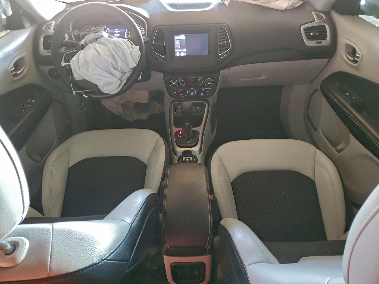 2019 JEEP COMPASS LATITUDE photo 15