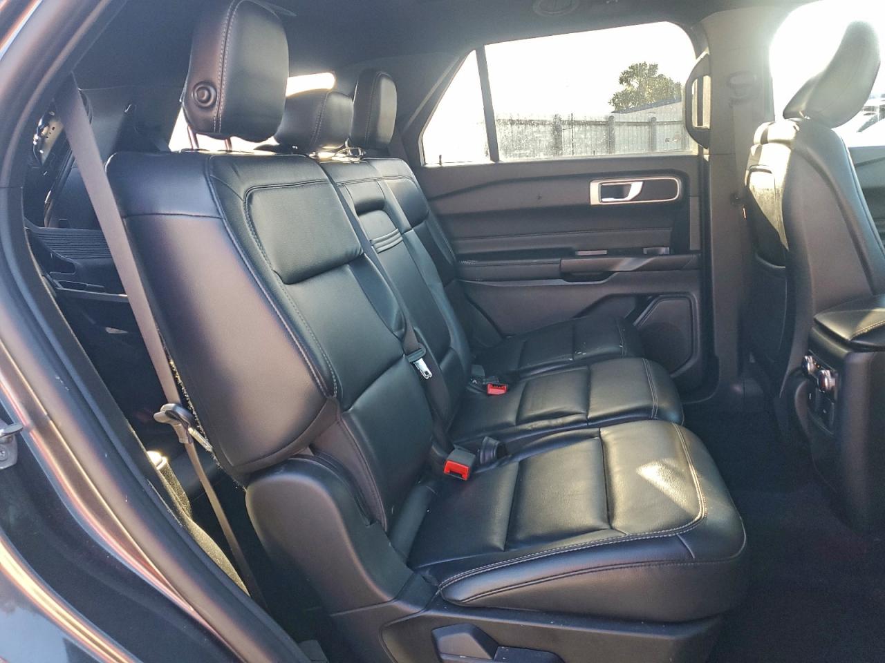 2020 FORD EXPLORER XLT photo 11
