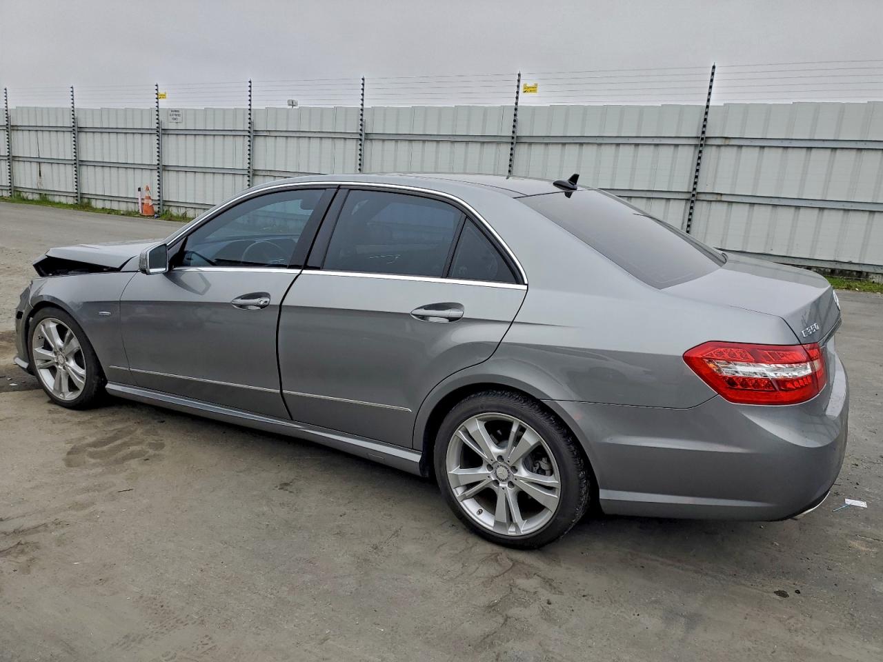2012 MERCEDES-BENZ E 350 photo 2