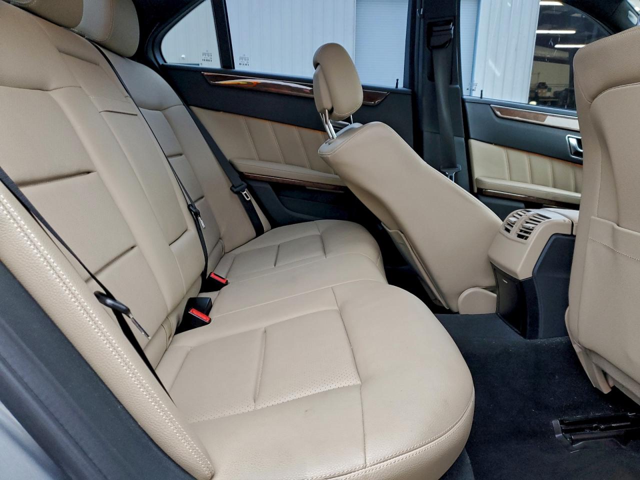 2012 MERCEDES-BENZ E 350 photo 10