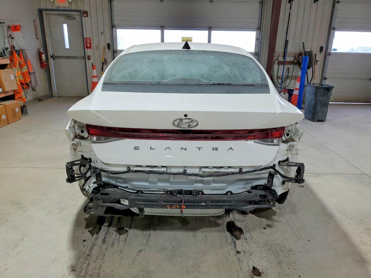 2023 HYUNDAI ELANTRA SEL photo 16