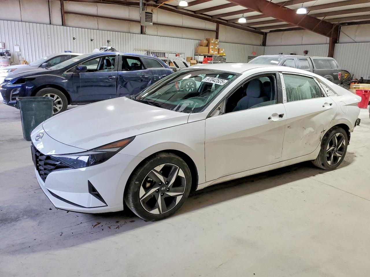 2023 HYUNDAI ELANTRA