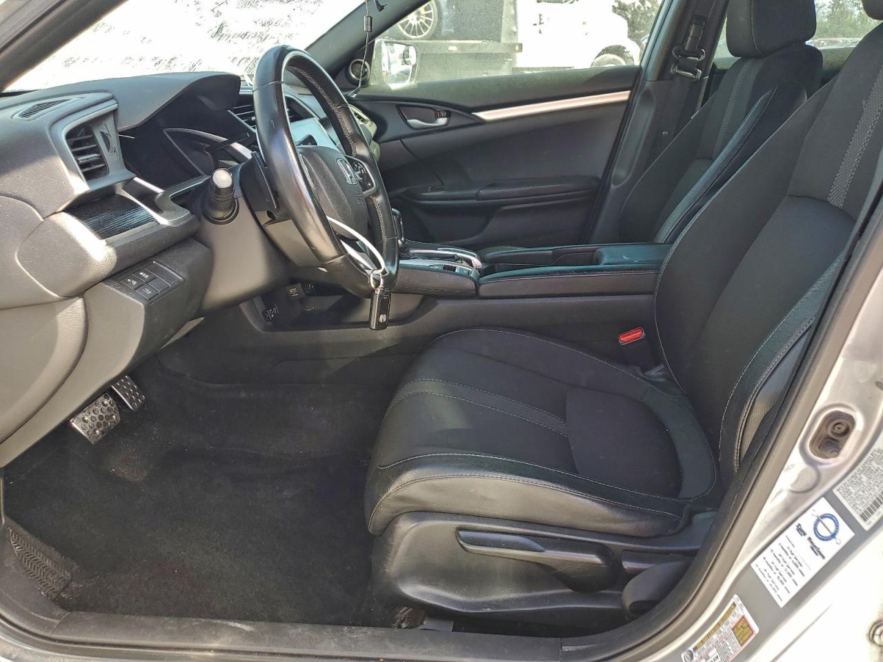 2020 HONDA CIVIC SPORT photo 13