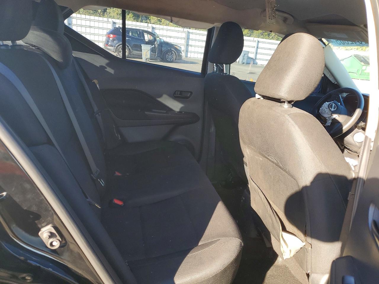 2023 NISSAN KICKS S photo 31