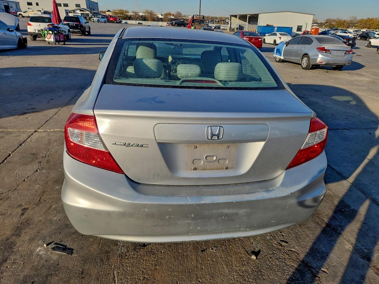 2012 HONDA CIVIC LX photo 6