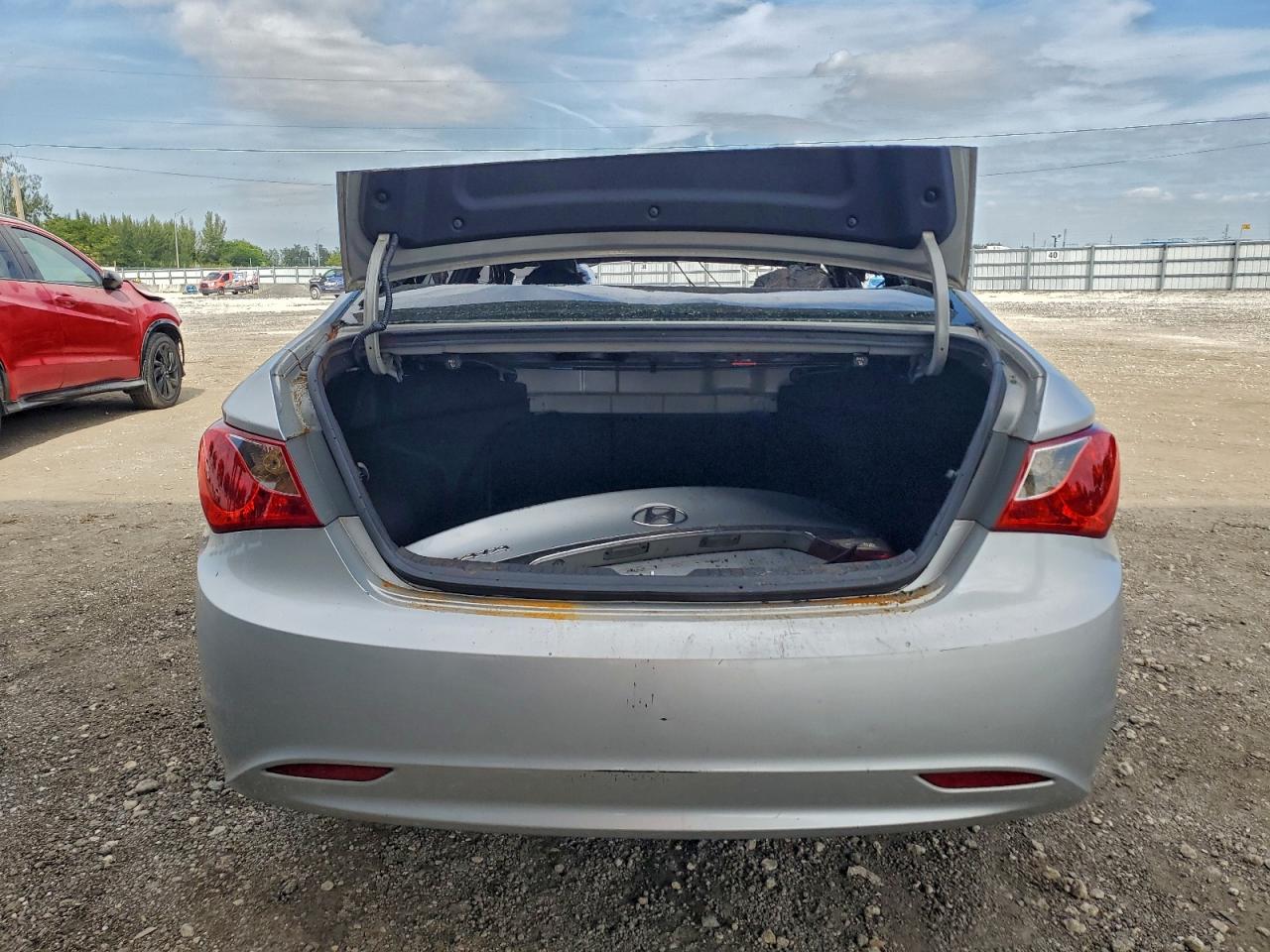 2013 HYUNDAI SONATA GLS photo 6