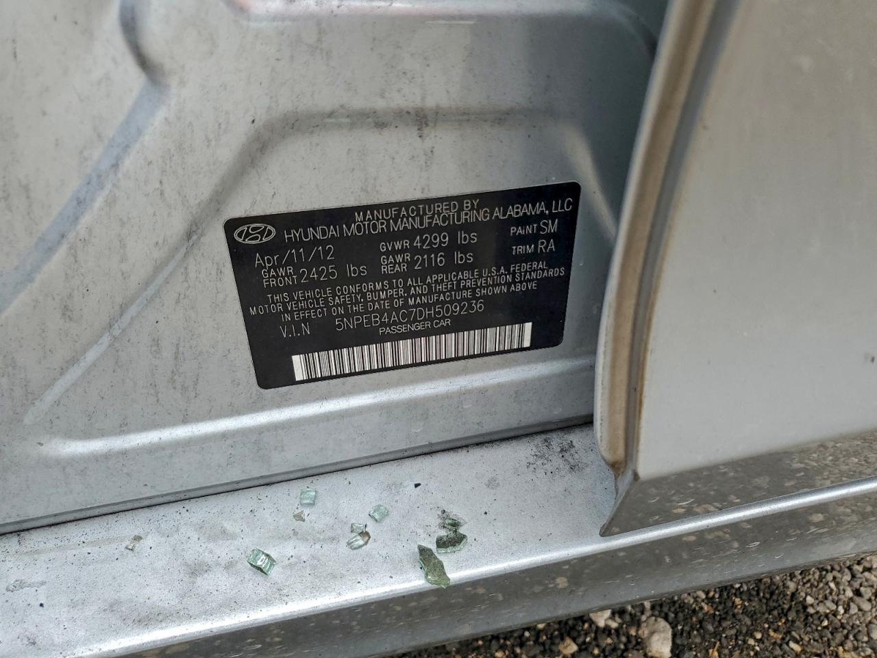 2013 HYUNDAI SONATA GLS photo 12
