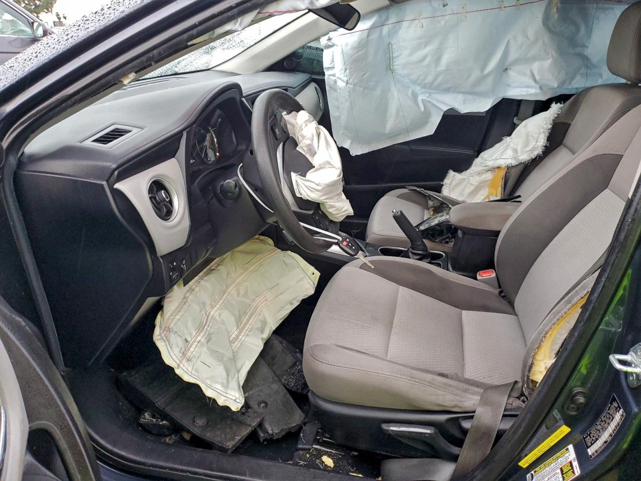 2018 TOYOTA COROLLA L photo 7