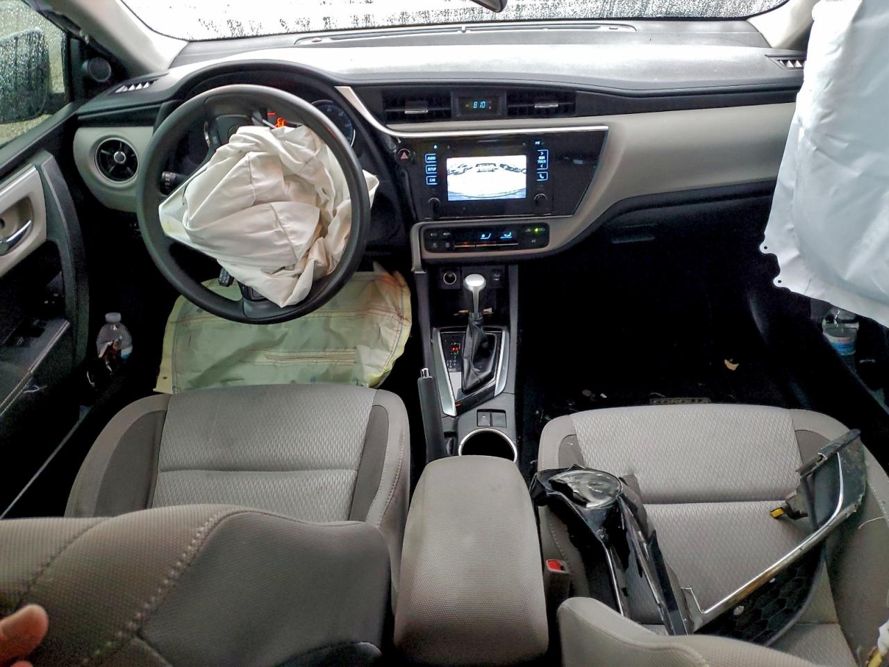 2018 TOYOTA COROLLA L photo 8