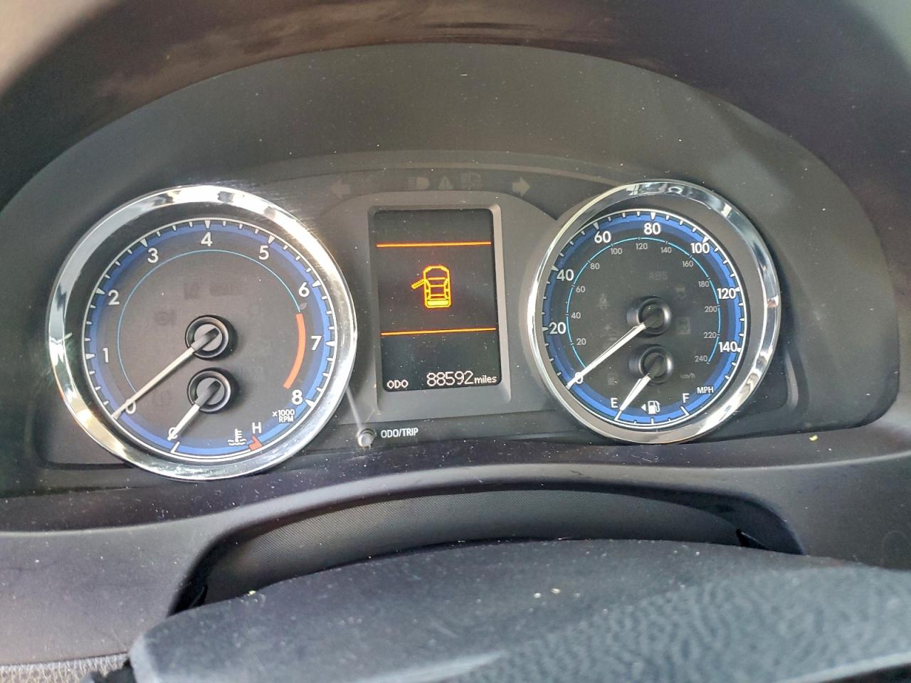 2018 TOYOTA COROLLA L photo 9