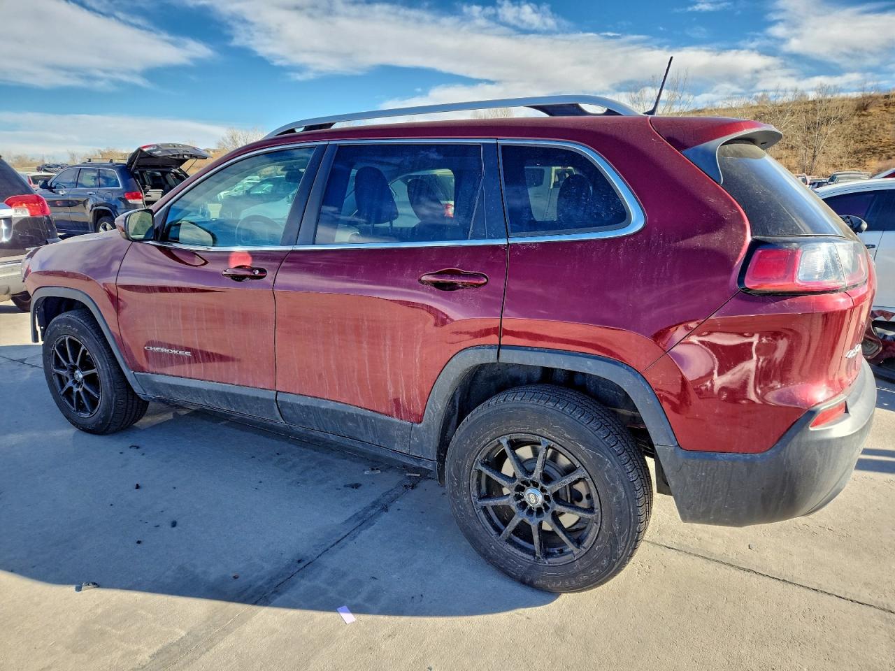 2019 JEEP CHEROKEE LATITUDE photo 3