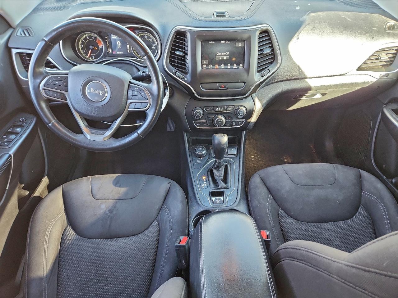 2019 JEEP CHEROKEE LATITUDE photo 15