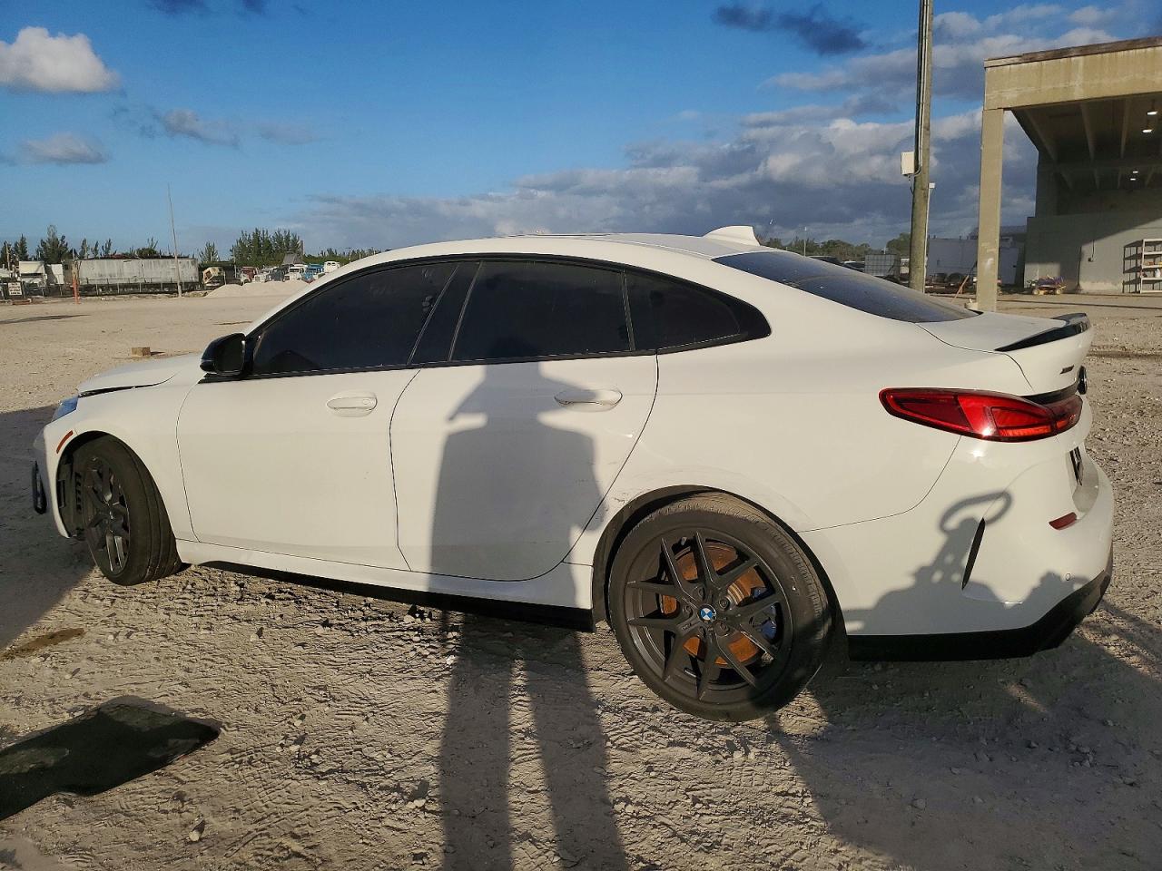 2021 BMW M235XI photo 2