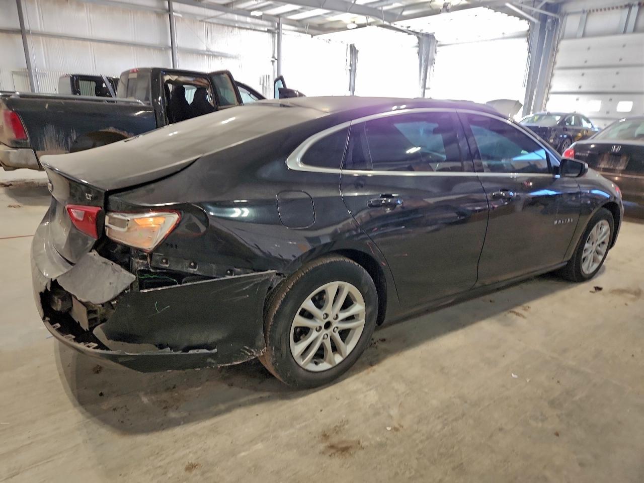 2018 CHEVROLET MALIBU LT photo 5