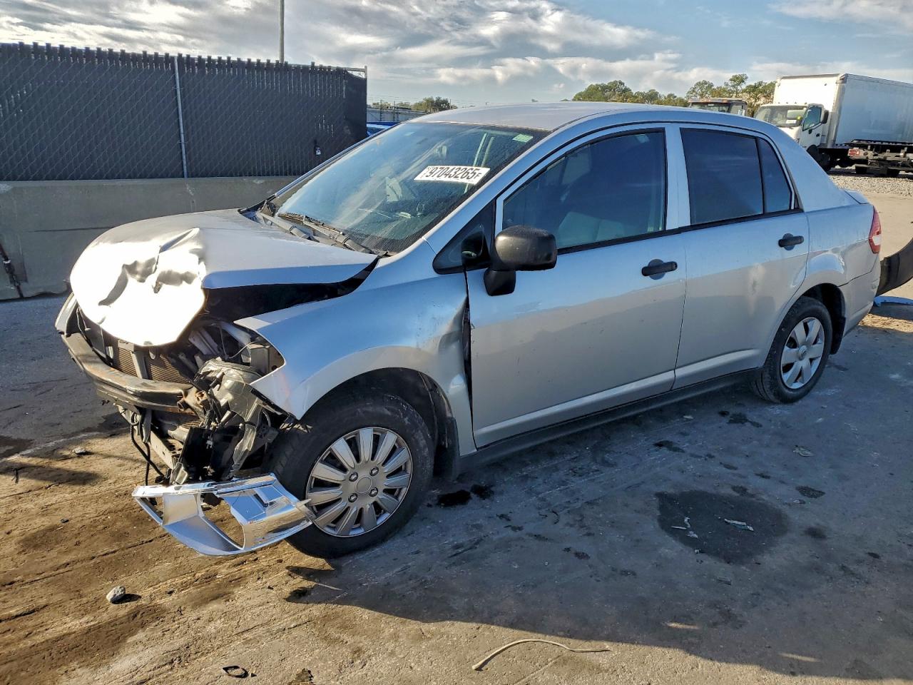2011 NISSAN VERSA