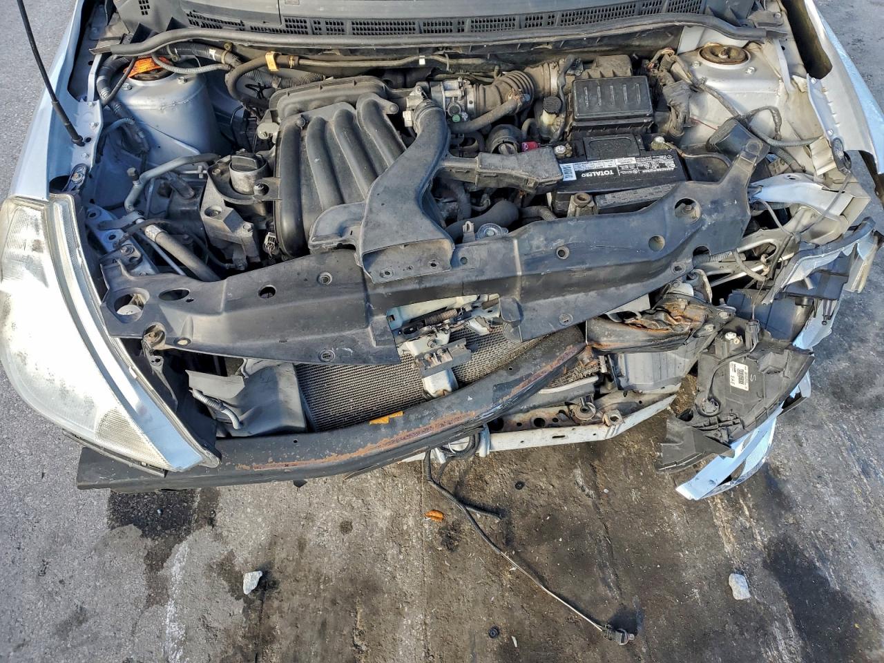 2011 NISSAN VERSA S photo 21