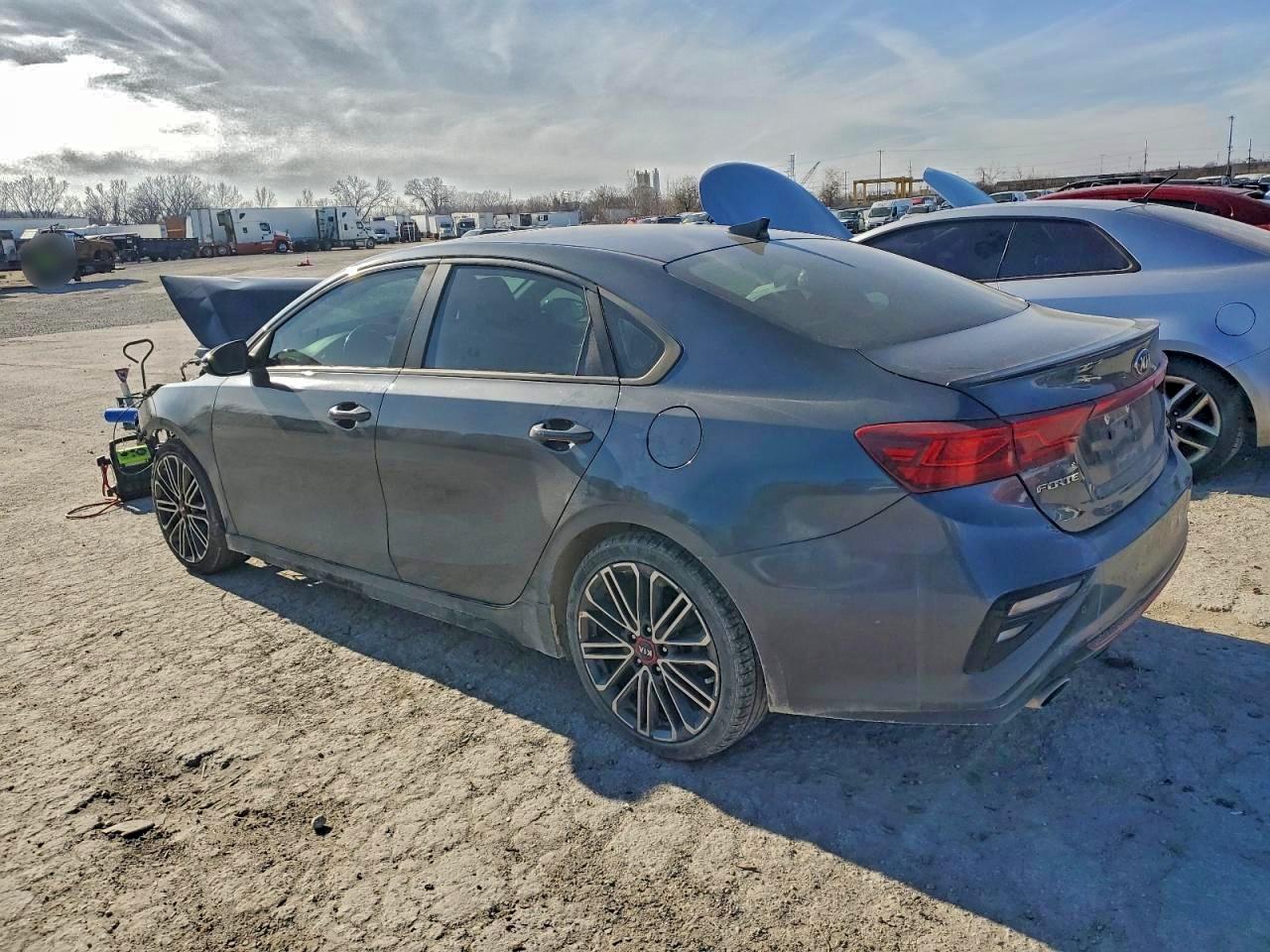 2020 KIA FORTE GT photo 3